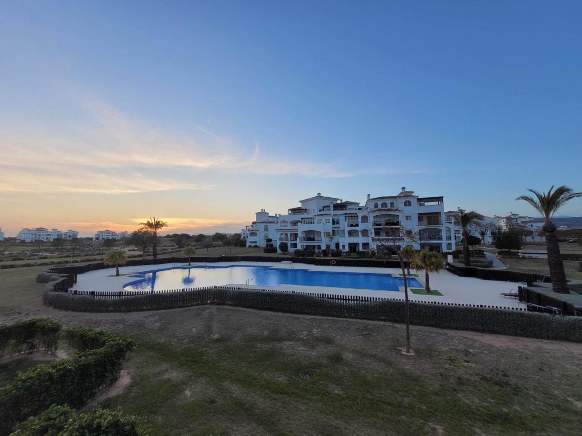 Belle Vue Sur La Piscine Appartement Sucina Buitenkant foto