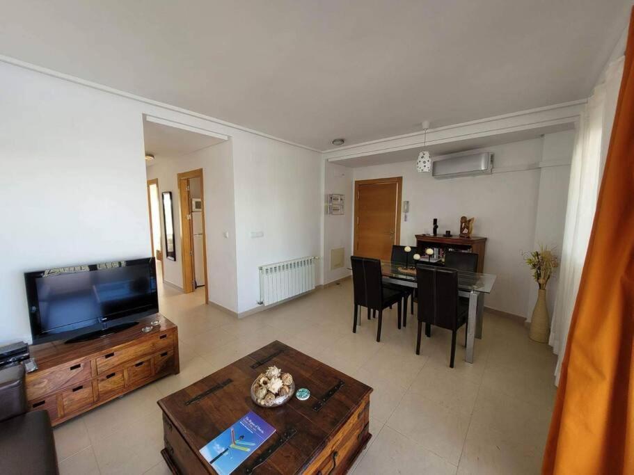 Belle Vue Sur La Piscine Appartement Sucina Buitenkant foto