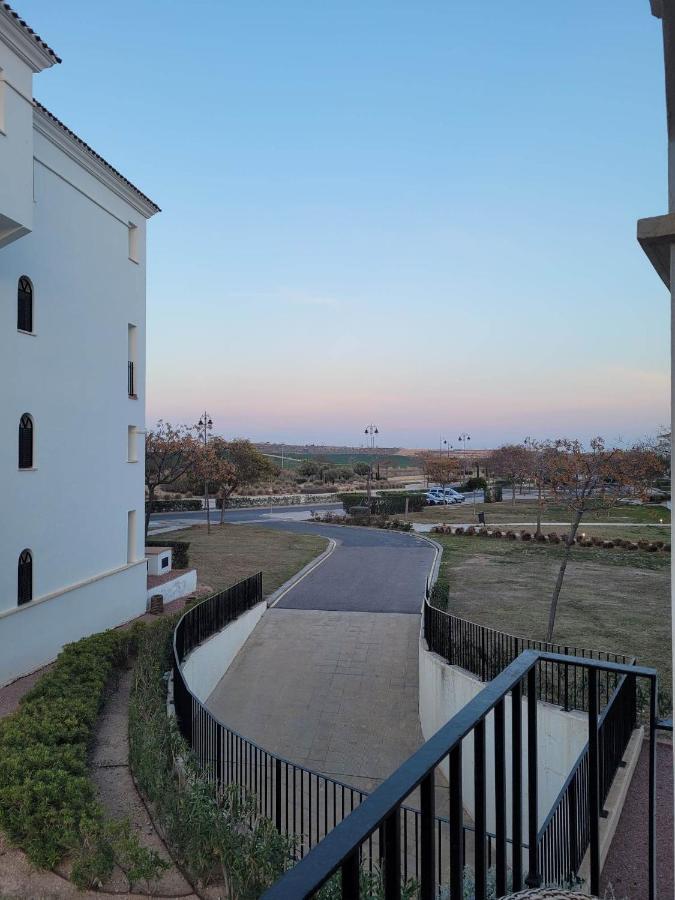 Belle Vue Sur La Piscine Appartement Sucina Buitenkant foto